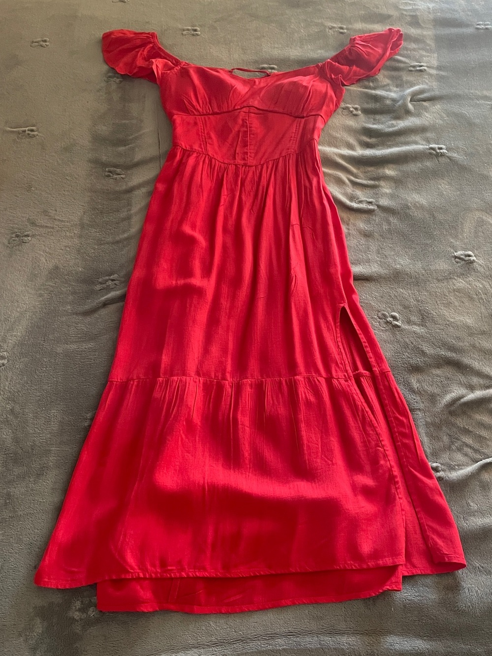Hollister Red Off-Shoulder Midi Dress - Picture 1 of 5